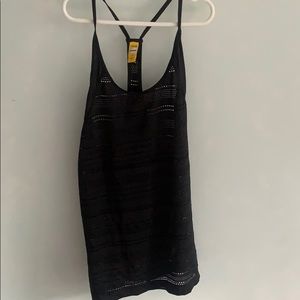 Black Lolë running top